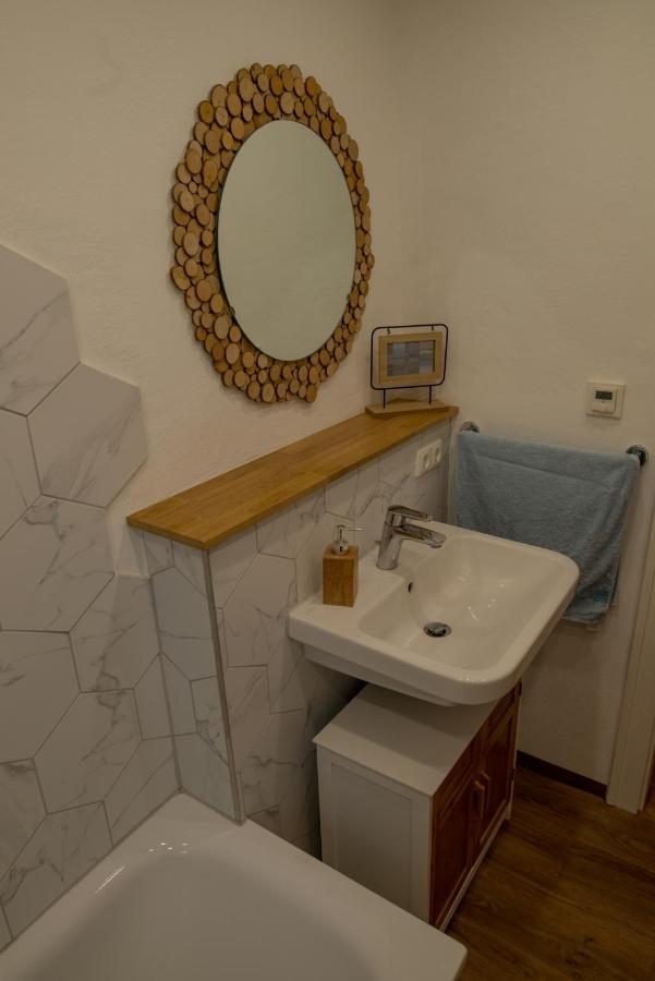 Zentrale Ferienwohnung In Hameln ฮาเมลน์ ภายนอก รูปภาพ